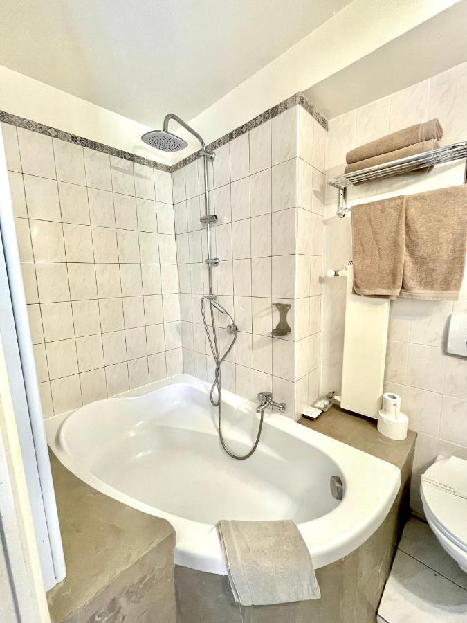 Le Mirval Otel La Brigue Dış mekan fotoğraf
